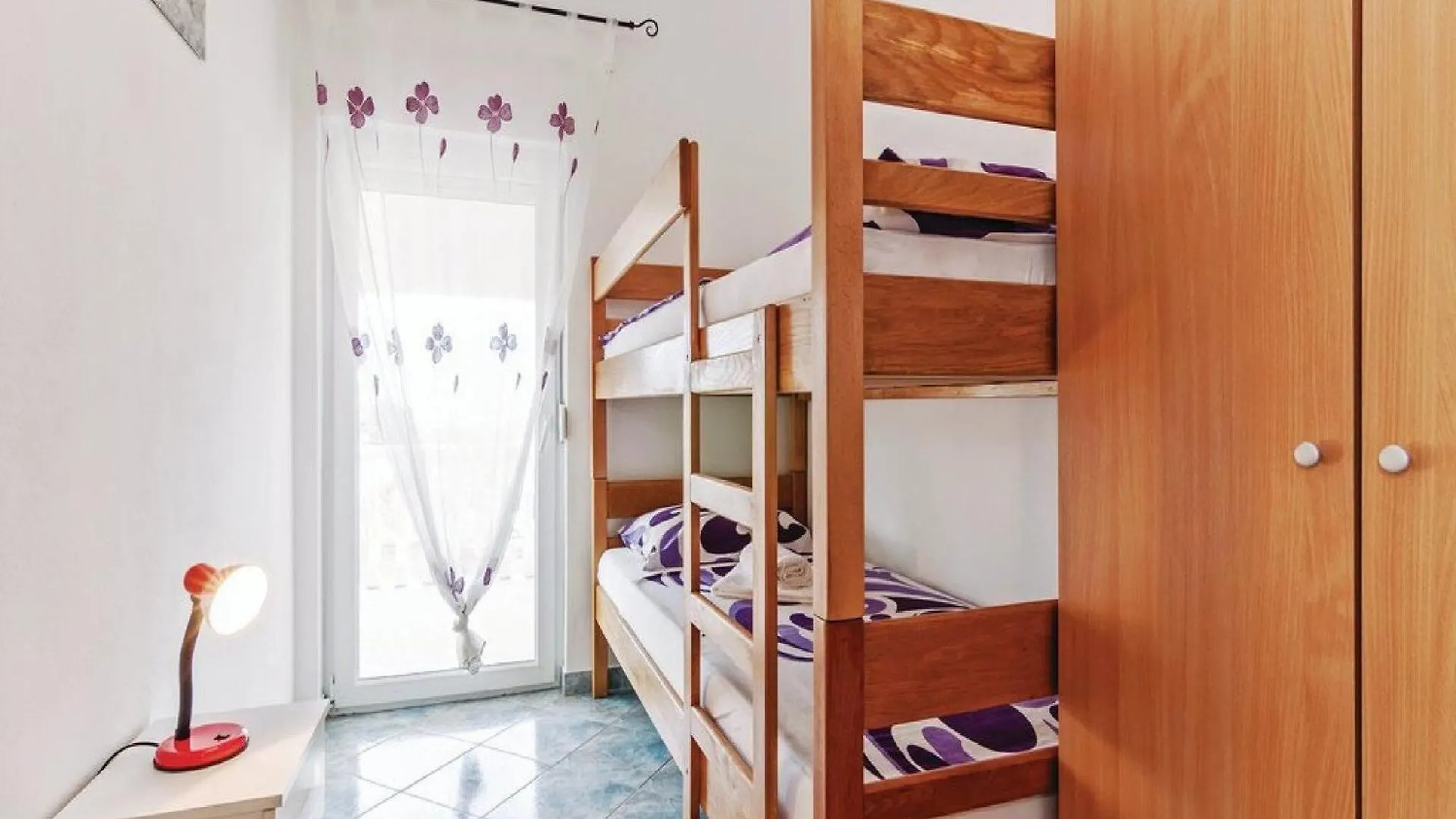 Apartments Hak - Two Bedroom Apartment With Terrace And Sea View فير