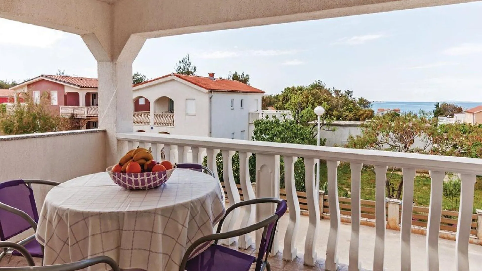 Apartments Hak - Two Bedroom Apartment With Terrace And Sea View فير